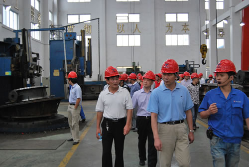 �ڜ����y�T���a(ch��n)�����L(zh��ng)�����ͬ���Aͤ�(zh��n)�˴������ϯ���ͬ־ҕ���Ϻ������y�T�S��ӹ�܇�g