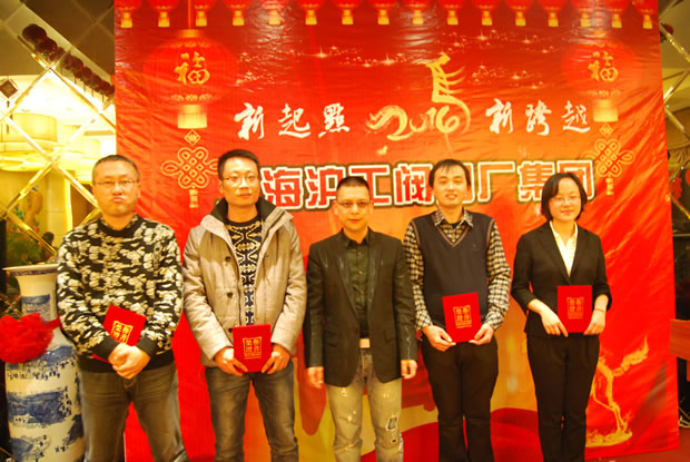 �����y�T���F(tu��n)�����L��2014�궬���\(y��n)��(d��ng)��(hu��)�ֽM�M�L�C��(ji��ng)