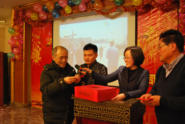 �����y�T���F(tu��n) 2015 ���(hu��)-23