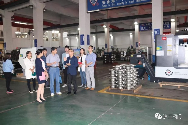 �ζ��^��ίǰ���Ϻ������y�T�S�M���{�У��D1��