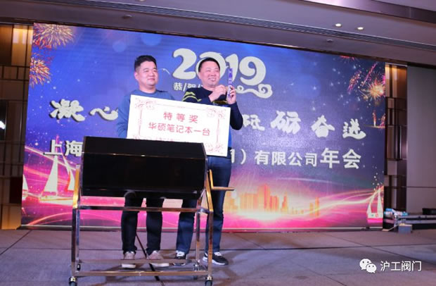 ����صȪ��骄