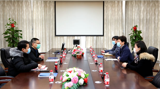 華亭鎮黨委書記何蓉走訪調研上海滬工閥門廠